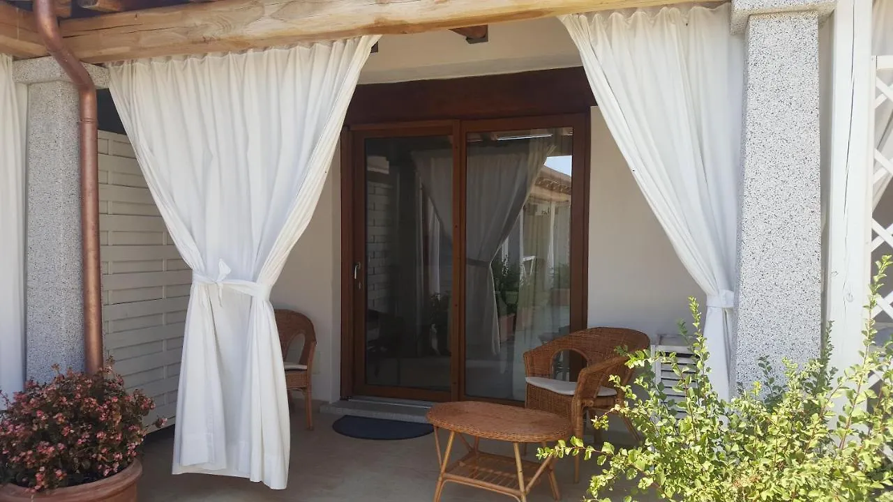 Case Vacanze Nioleo - Apartments And Pool