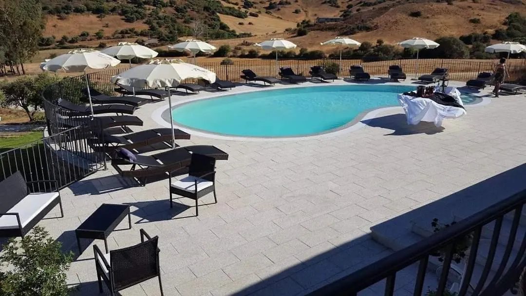 Case Vacanze Nioleo - Apartments And Pool Italy