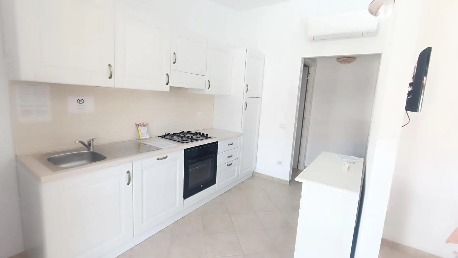 Case Vacanze Nioleo - Apartments And Pool