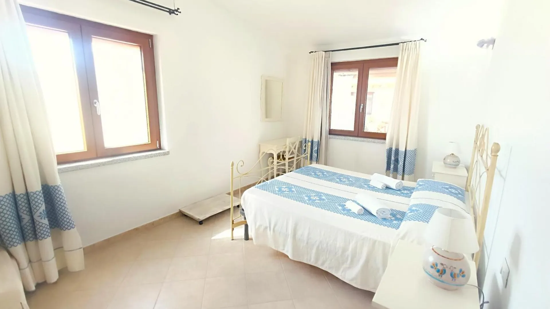 Case Vacanze Nioleo - Apartments And Pool  Siniscola