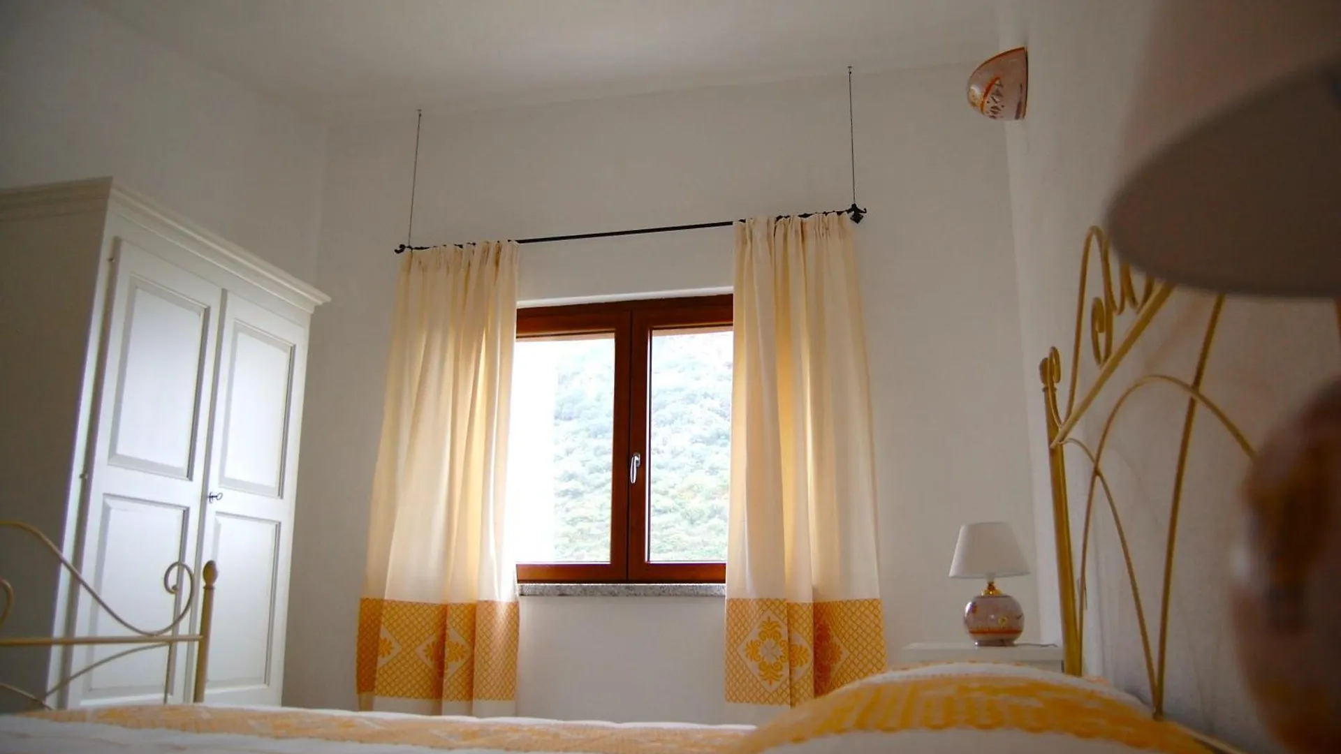 Case Vacanze Nioleo - Apartments And Pool