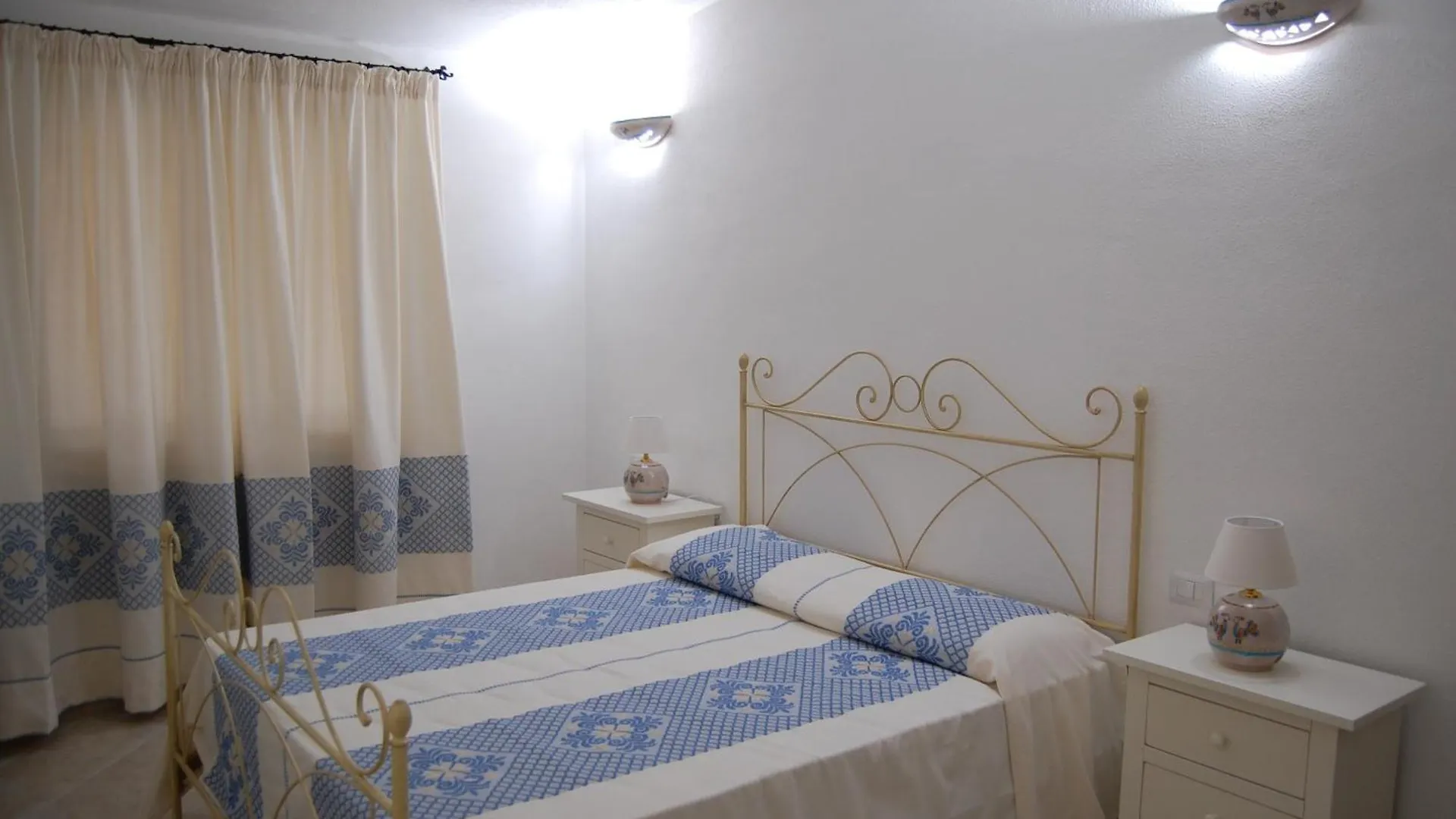 Case Vacanze Nioleo - Apartments And Pool