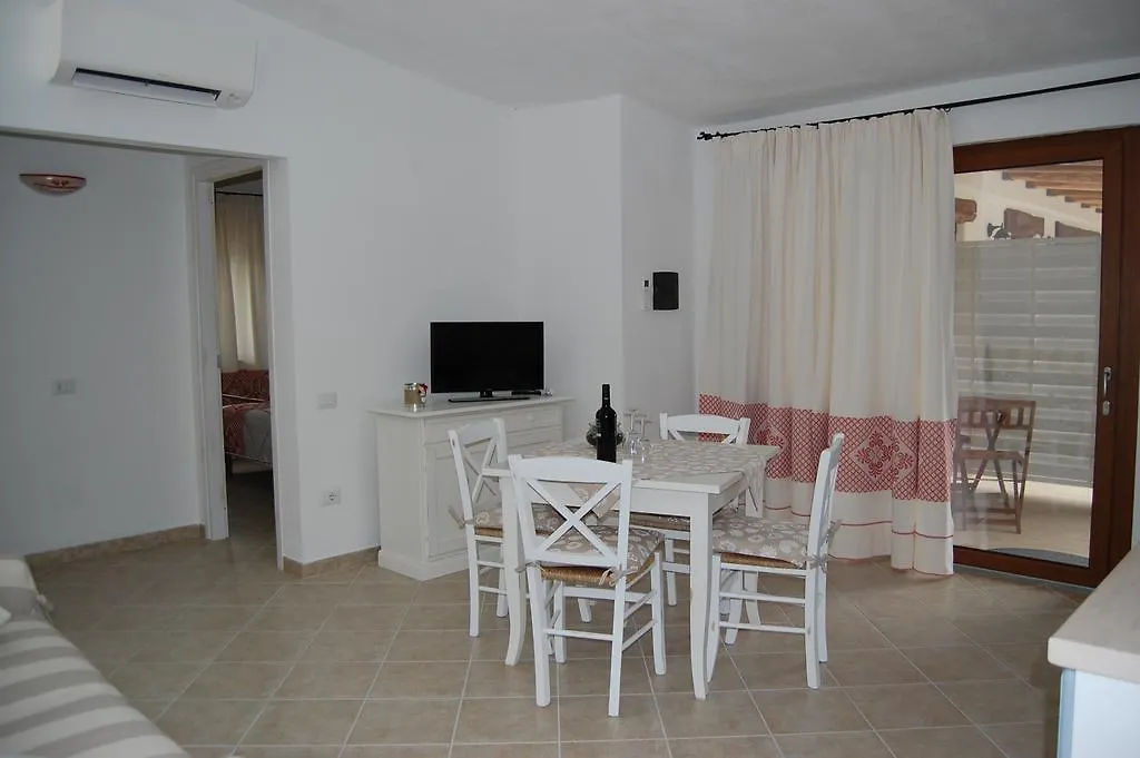 Case Vacanze Nioleo - Apartments And Pool Italy