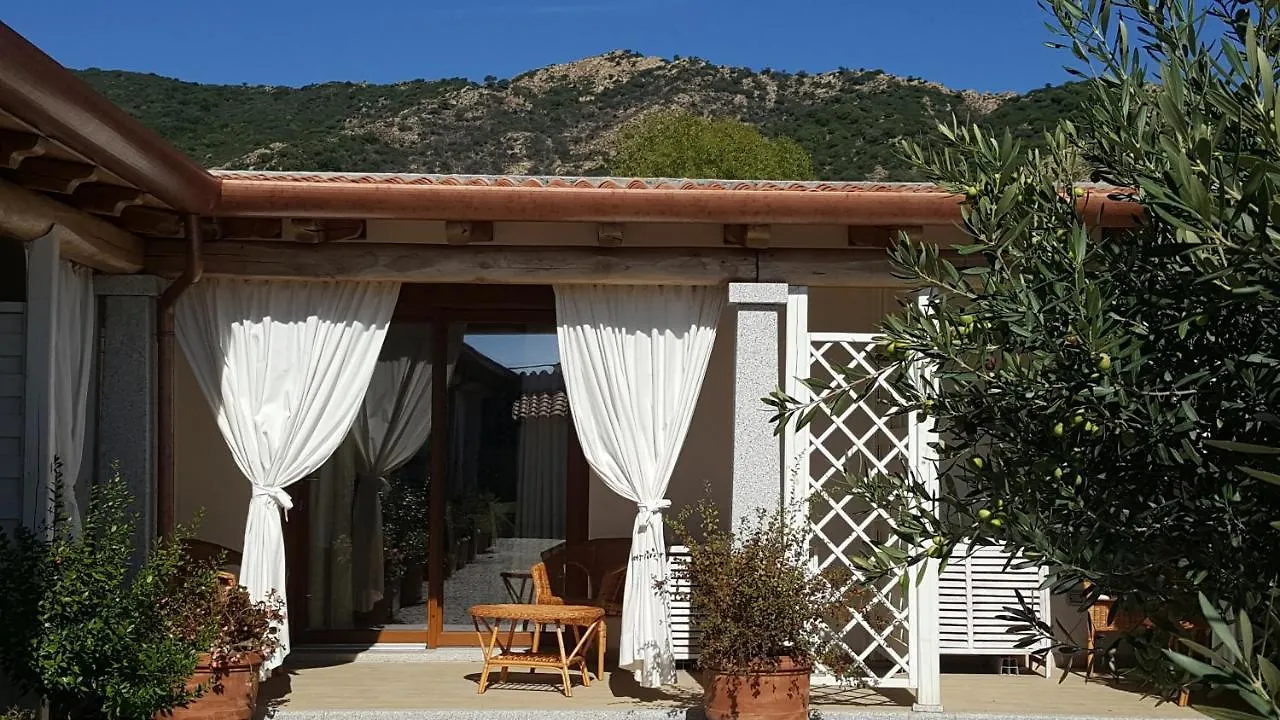 Case Vacanze Nioleo - Apartments And Pool